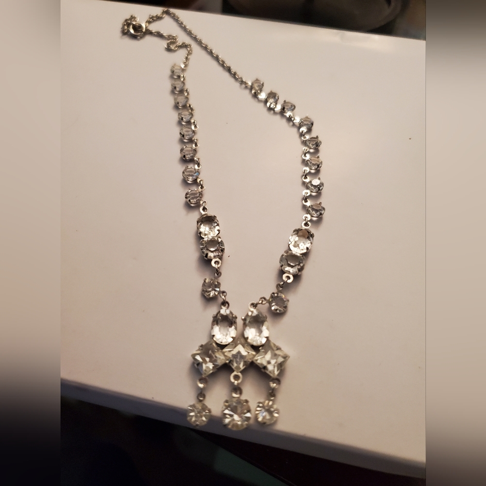 Elegant vintage necklace